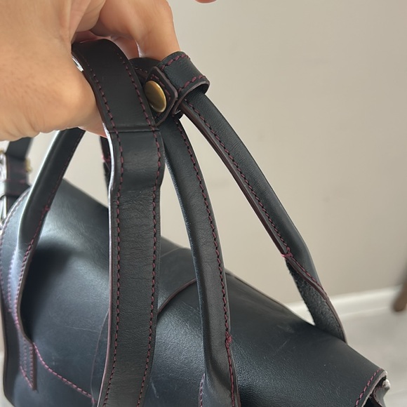 III BeCa Joy Gryson Black Leather Crossbody Small Nag w Adjustable Strap - Picture 13 of 17